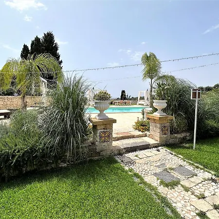 Tenuta House Semesterbostad *